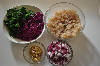 豆浆机做猪皮冻最正宗的做法,豆浆机熬猪皮冻最正确的方法