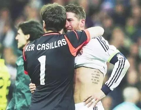 谢谢你一直陪我踢球,曾经陪你踢足球的兄弟