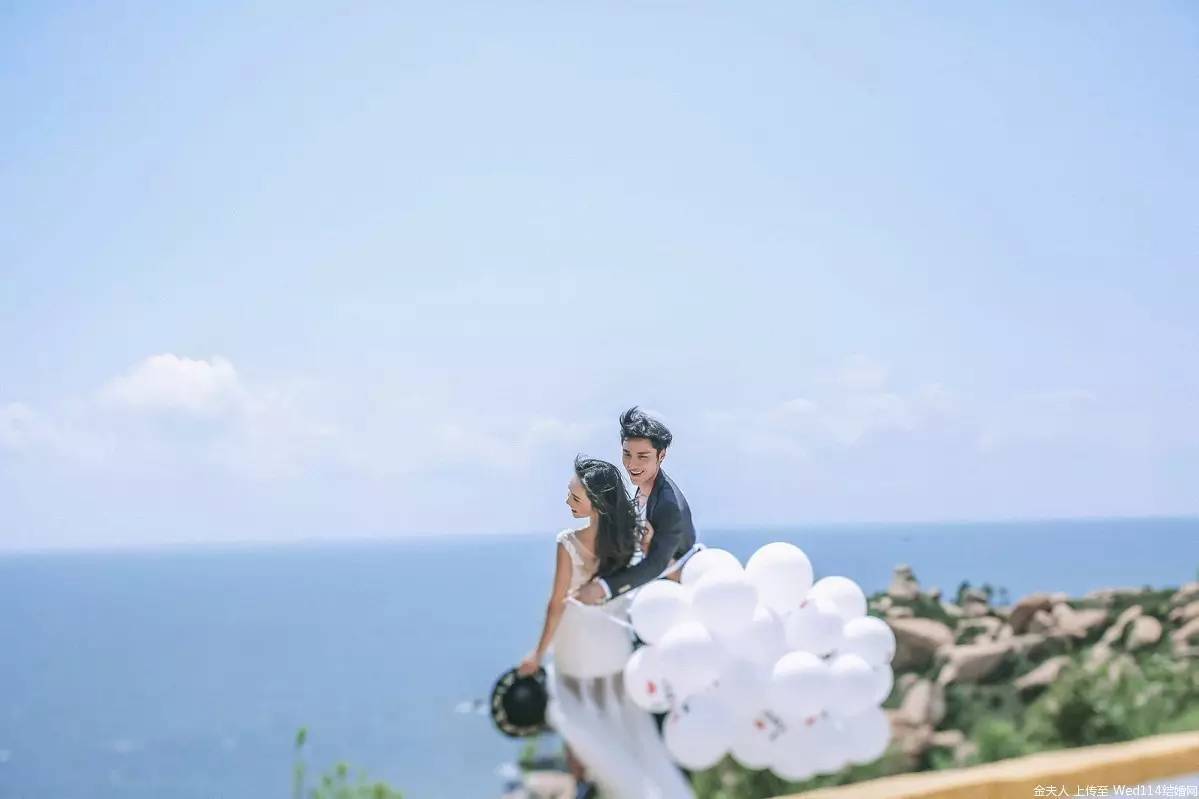 情侣每年都去一个地方拍照,情侣旅行同一个地方拍照