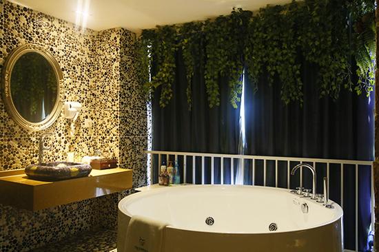 郑州适合情侣泡温泉私密的酒店,郑州情侣主题酒店哪家比较有特点