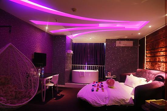 郑州适合情侣泡温泉私密的酒店,郑州情侣主题酒店哪家比较有特点