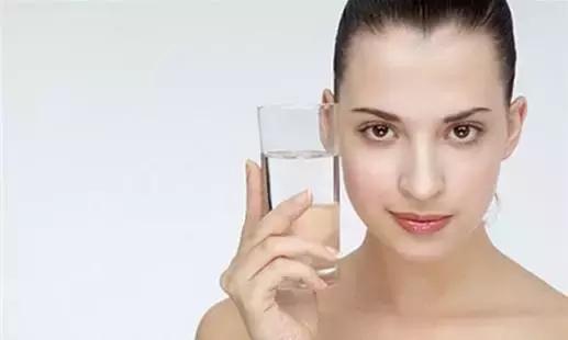 秋冬保湿指南 (秋冬保湿秘籍)