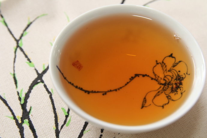 红金福易武正山普洱茶价格,易武正山普洱茶价格与特点