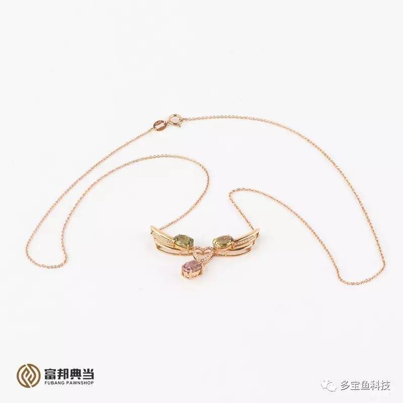 脖子上戴两条细的项链好看吗,戴项链脖子痒的小妙招