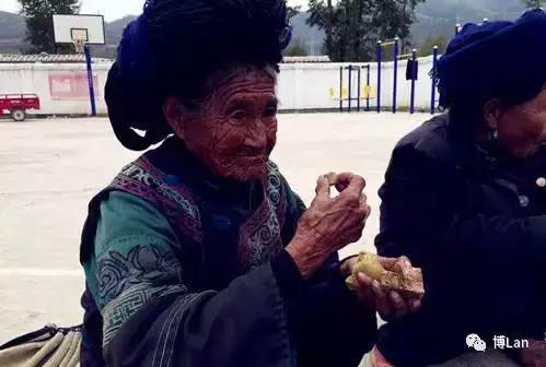 彝族特点菜肴坨坨肉图片,彝族特点酒