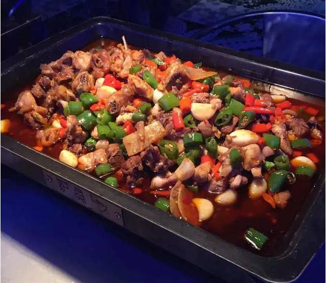 乌鲁木齐八钢烤鱼,乌鲁木齐新天润美食烤鱼