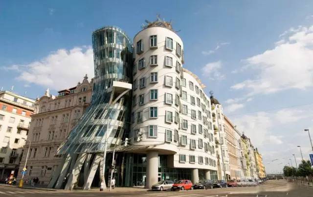 布拉格广场hello,hello说唱布拉格