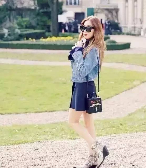 杨幂刘雯等人纷纷终止合作,杨幂刘雯新款包