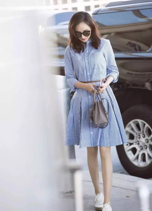 杨幂刘雯等人纷纷终止合作,杨幂刘雯新款包