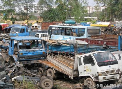 60万公里和15年强制报废哪个好,私家车60万公里强制报废吗