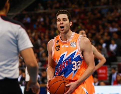 闵鹿蕾引进马布里,闵鹿蕾落井下石抢马布里饭碗