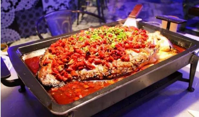 乌鲁木齐八钢烤鱼,乌鲁木齐新天润美食烤鱼