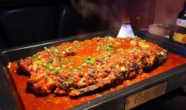 乌鲁木齐八钢烤鱼,乌鲁木齐新天润美食烤鱼