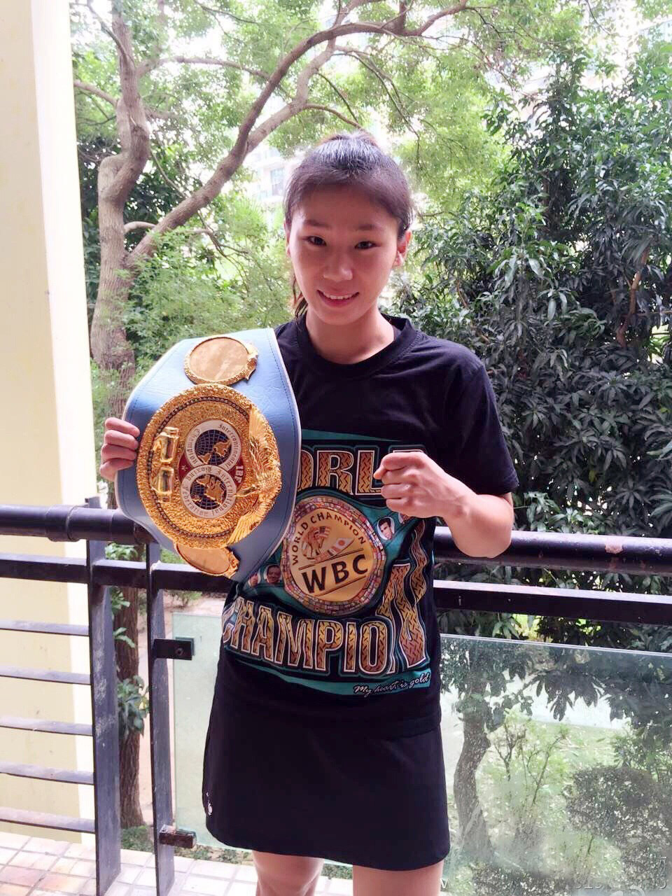 邹市明ko日本拳王完整视频,日本女拳手对战邹市明