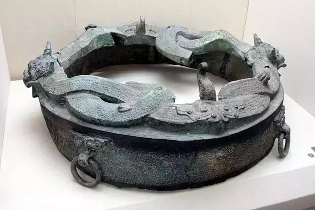 龙虎一样霸气，为何龙是中国古代帝王化身，而虎却“一事无成”？