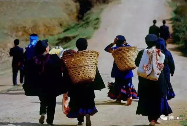 彝族特点菜肴坨坨肉图片,彝族特点酒