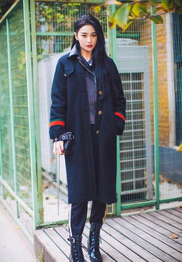 张馨予穿军装比范冰冰还漂亮,张馨予光头造型美过范冰冰