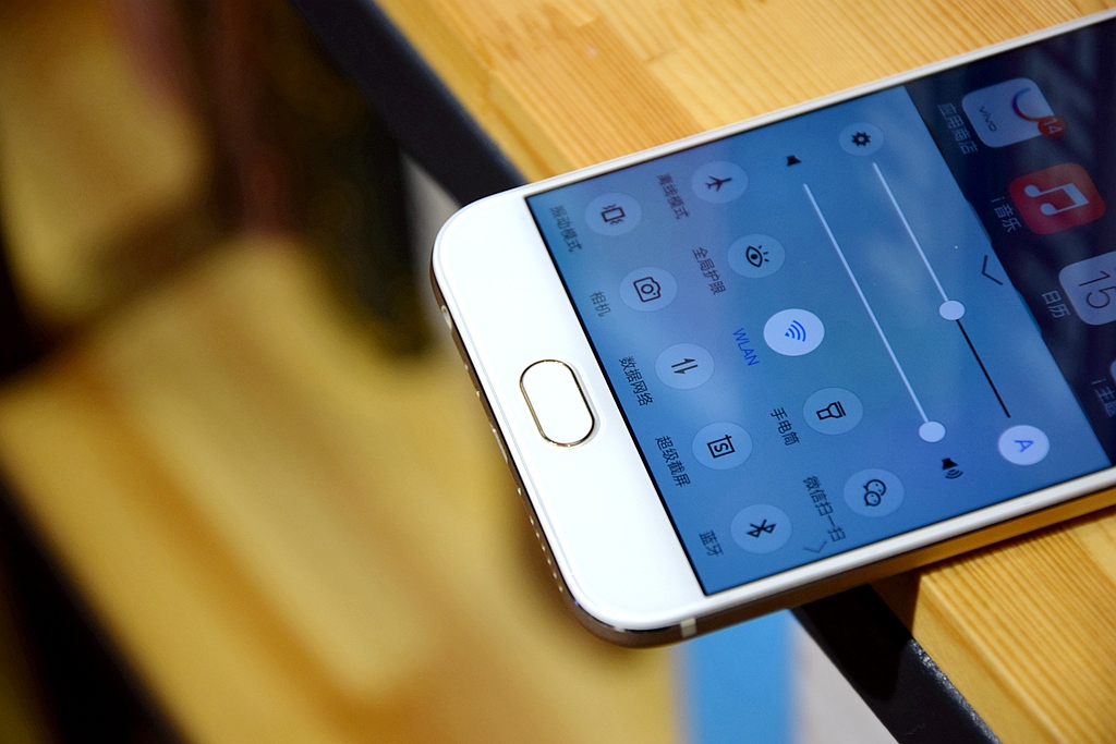 瞬间年轻好几岁，自拍效果着实让人惊艳的vivoX9体验