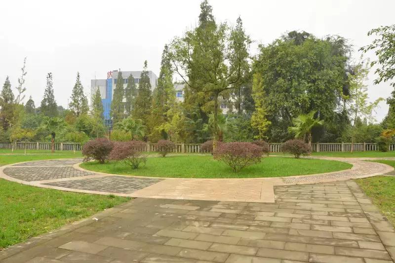 Hello！眉山车辆厂！只有东北人能看懂！