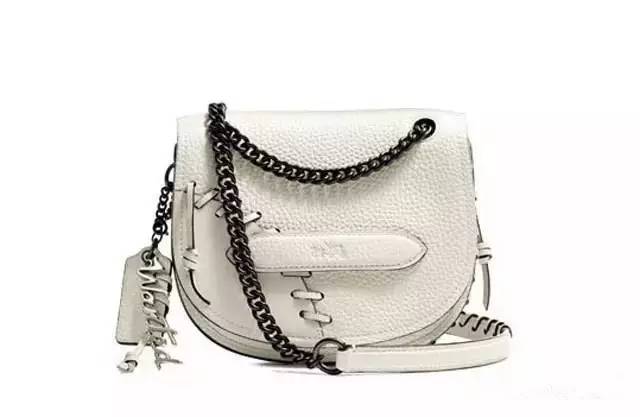 杨幂刘雯等人纷纷终止合作,杨幂刘雯新款包