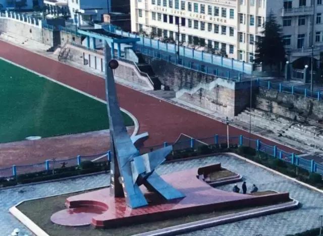 Hello！眉山车辆厂！只有东北人能看懂！