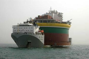 载重98000吨420公里电缆118个隔舱仅20月建成