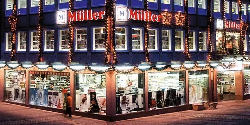 价格比代购还美好，这家只有28件单品的德国“万宁”要火！