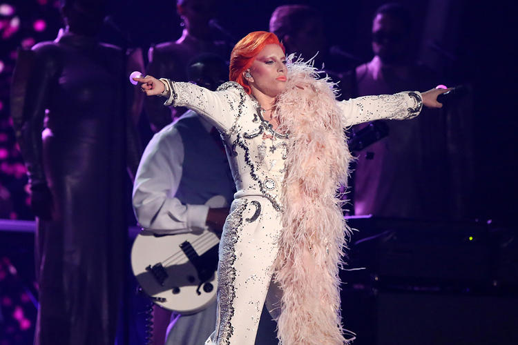 最近开始流行有线耳机,耳机流行