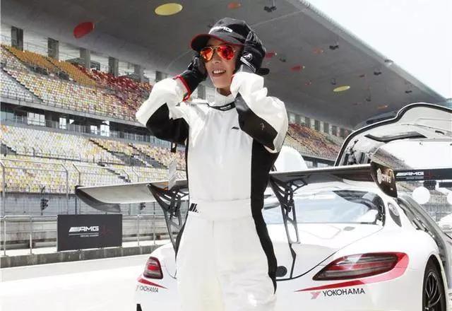 娱乐圈十大青衣女刘涛,女星刘涛赛车手