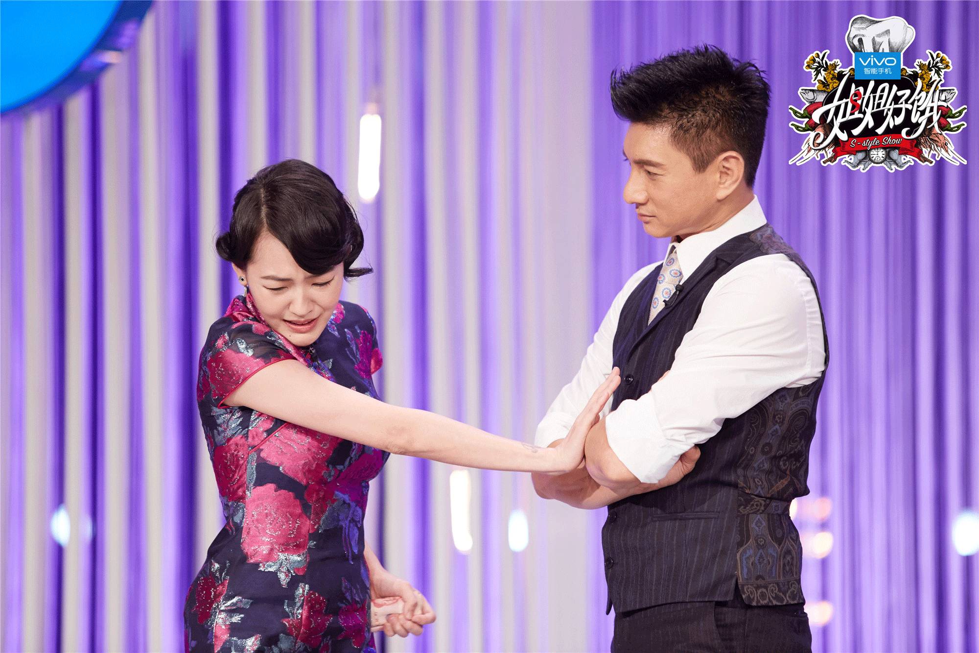 这个年头，连美食节目都要动用“女色”吸引眼球了