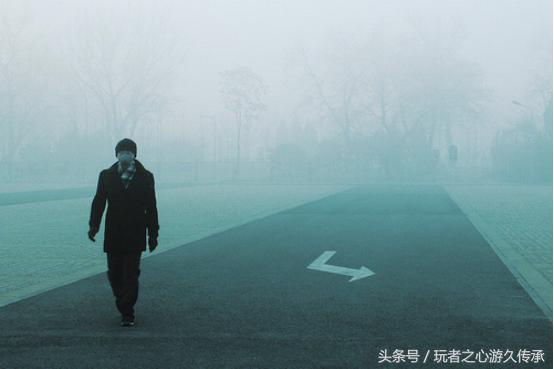 cf烟雾弹有什么用处,cf烟雾弹是干什么用的