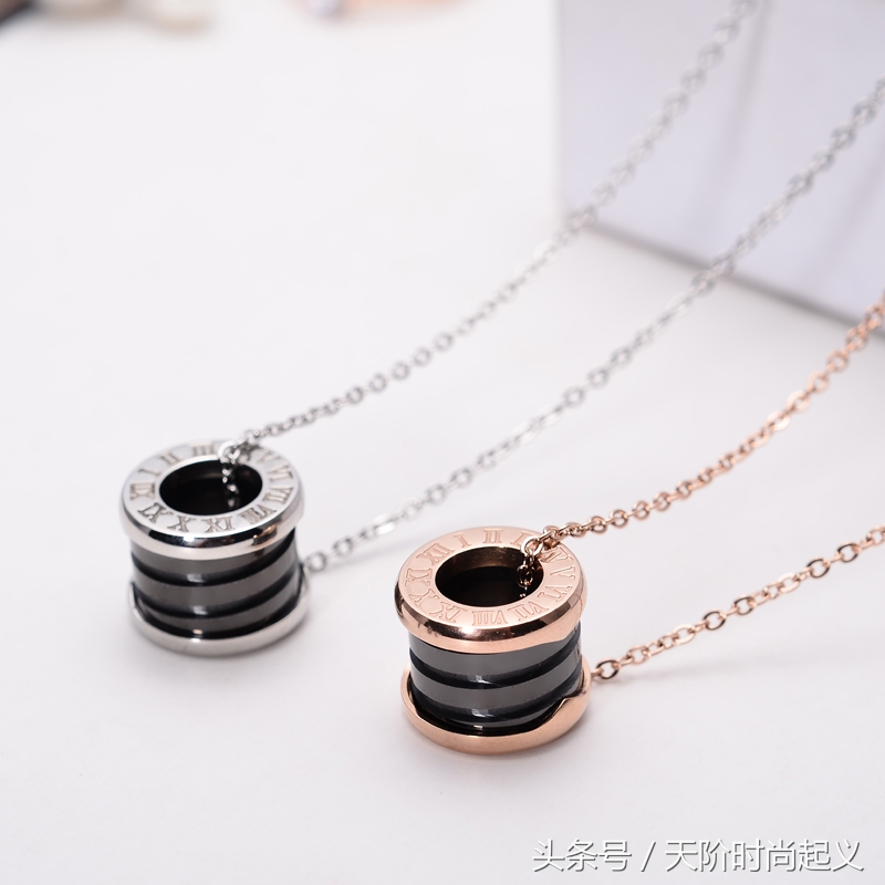 寒冷的冬季怎么能缺少美美的毛衣,冬天怎么能少了一件毛衣呢