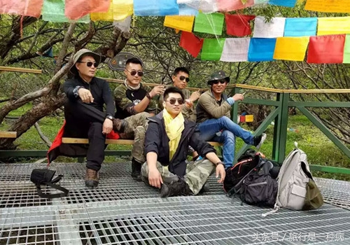 九寨沟稻城亚丁成都路线怎么安排,成都到亚丁去景区包车多少钱