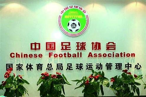 周立波说足球球星,周立波竞选演讲