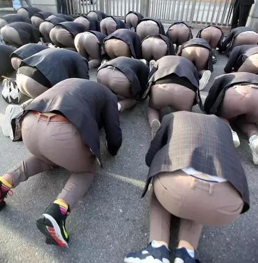 韩国人道歉为什么下跪,韩国人为什么那么容易下跪