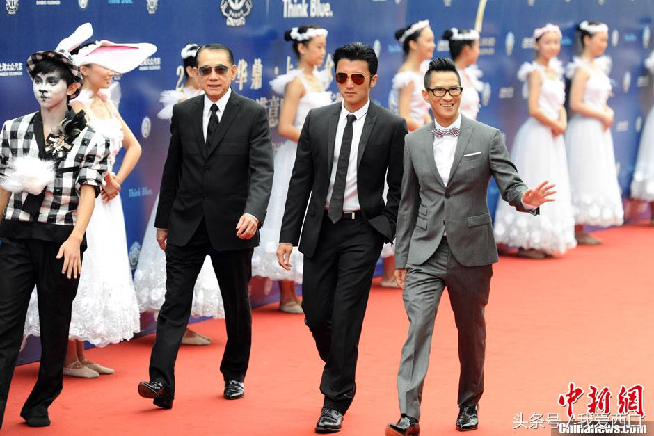 杨受成谢霆锋英皇集团庆典,英皇老板杨受成和谢霆锋