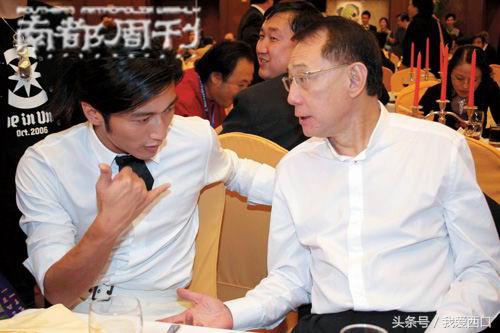 杨受成谢霆锋英皇集团庆典,英皇老板杨受成和谢霆锋