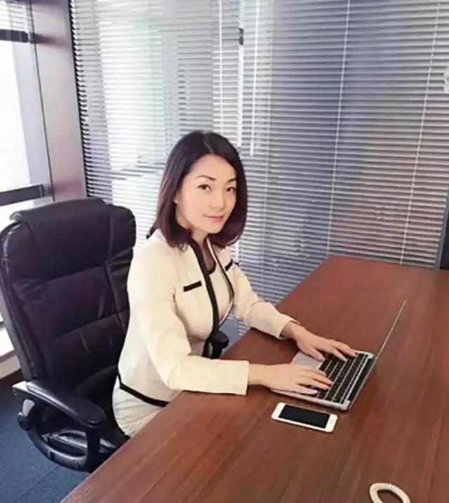 艾美惠朱小莉：为创业做美容院学徒，关闭实体店投身SAAS服务