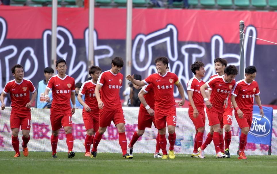 四名球员进国家队,四名入籍球员入选国足名单