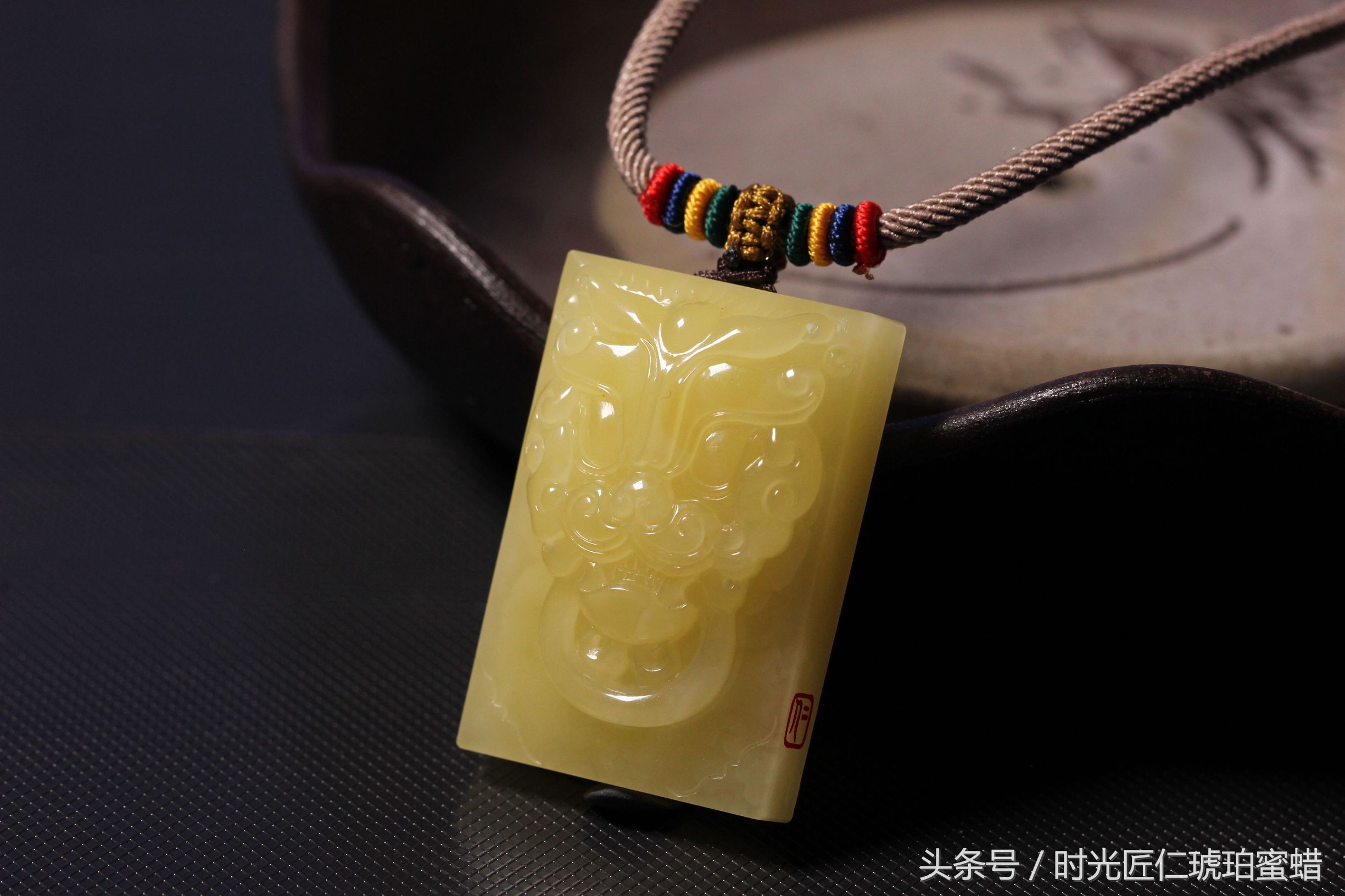 琥珀蜜蜡有什么作用与功效,琥珀蜜蜡粉的药用