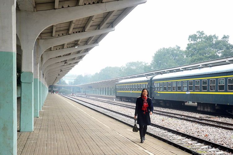 韶山伟人故居故事,韶山火车站历史资料