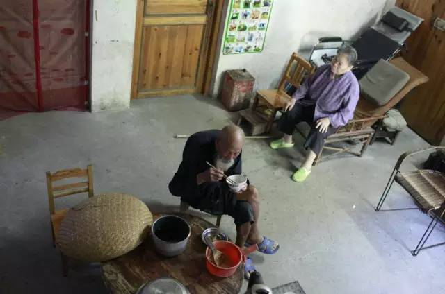 漓江老渔翁老照片,桂林山水渔翁与鸬鹚夜景高清图片