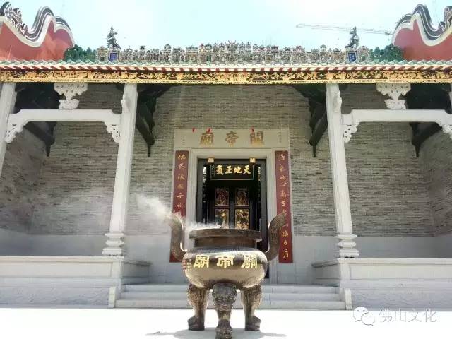 佛山最具特点的地标性建筑,30年前的佛山城市记忆