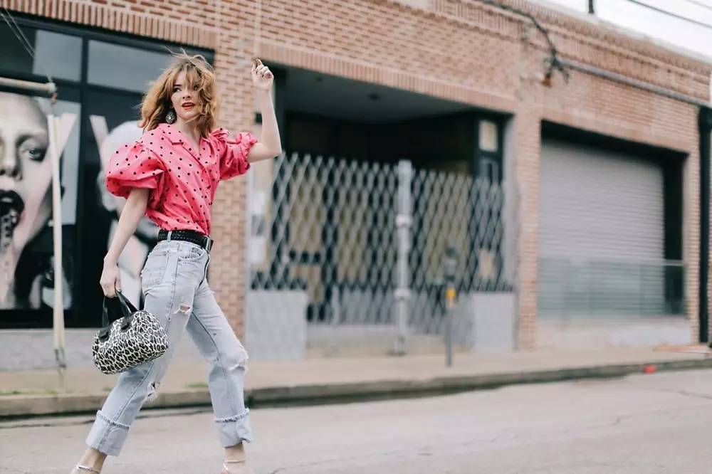 新年心愿还在发朋友圈？不如穿上身！