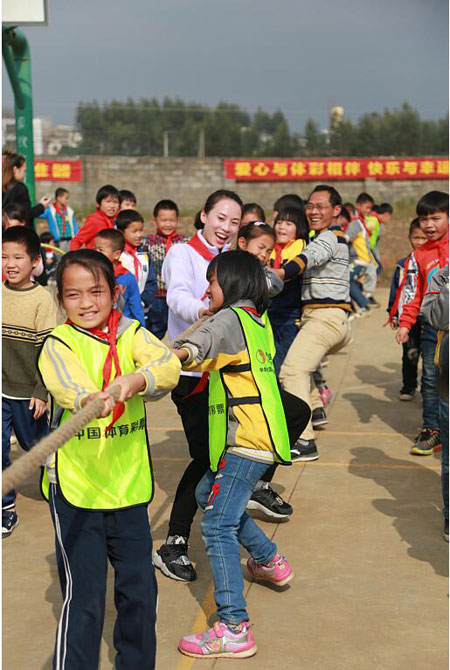 “快乐操场”2016年广西活动首站走进横县