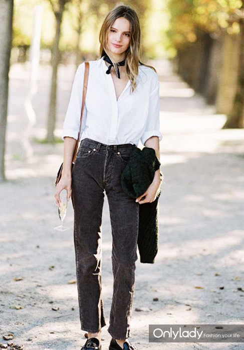 凯特王妃蓝色丝巾,凯特王妃戴丝巾