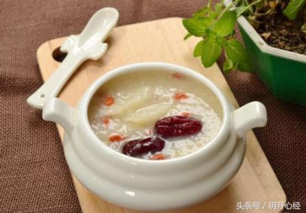 冬至北方饺子南方汤圆的习俗,冬至吃饺子全国美食风俗