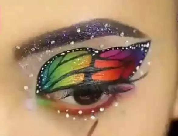 告别平庸的眼妆,一款漂亮的眼妆教程2分钟学会