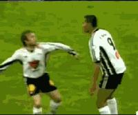 c罗搞笑名场面打裁判,c罗爆笑进球