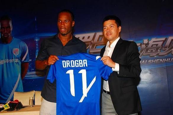 特维斯和帕勒莫谁厉害,特维斯和鲁尼谁厉害